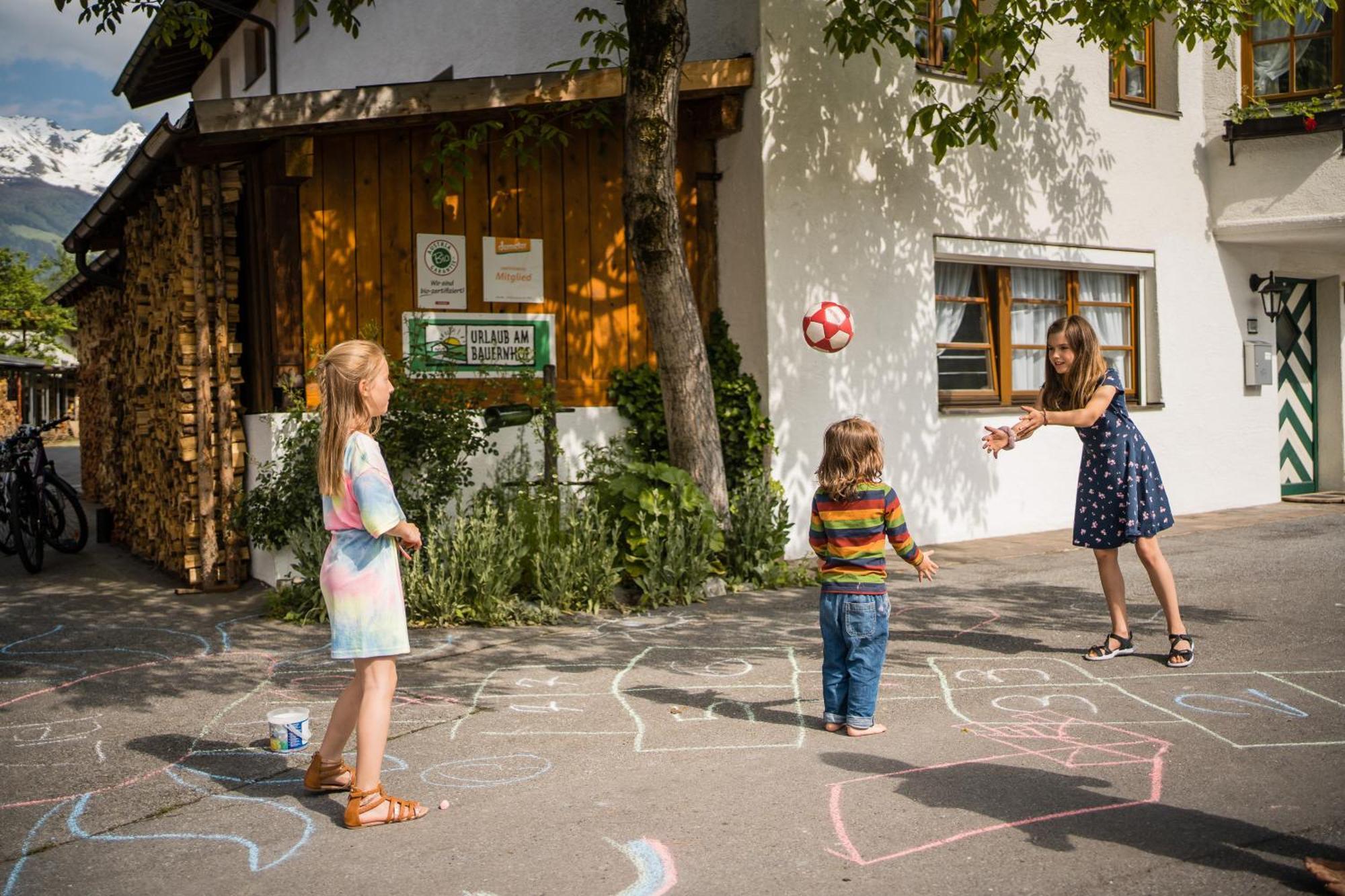 Der Ballhaushof Prutz Exterior foto
